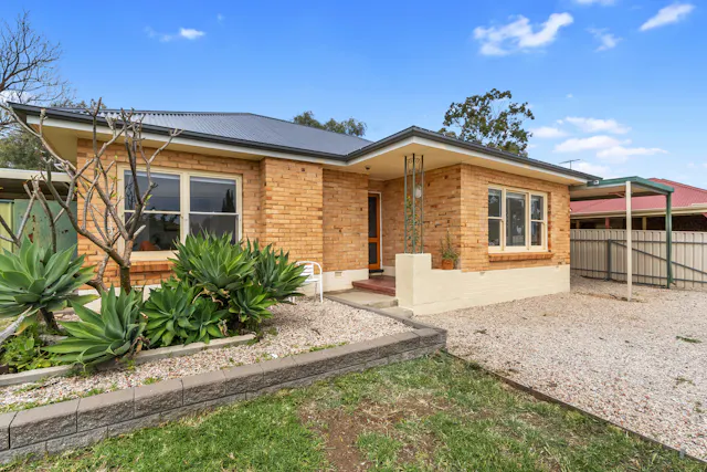 7 Rudall Street — photo from Elders Real Estate Barossa