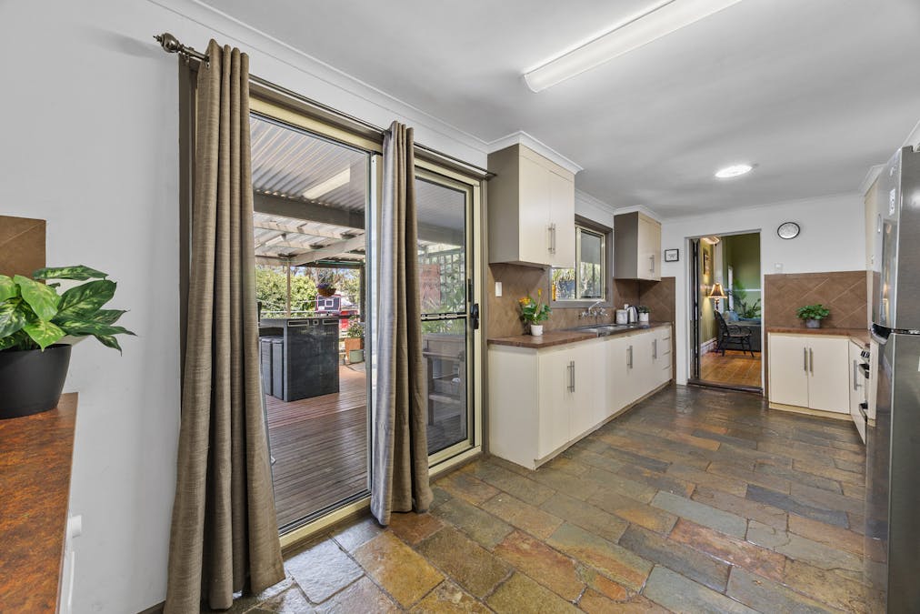 16-18 Adelaide Road, Palmer, SA, 5237 - Image 4