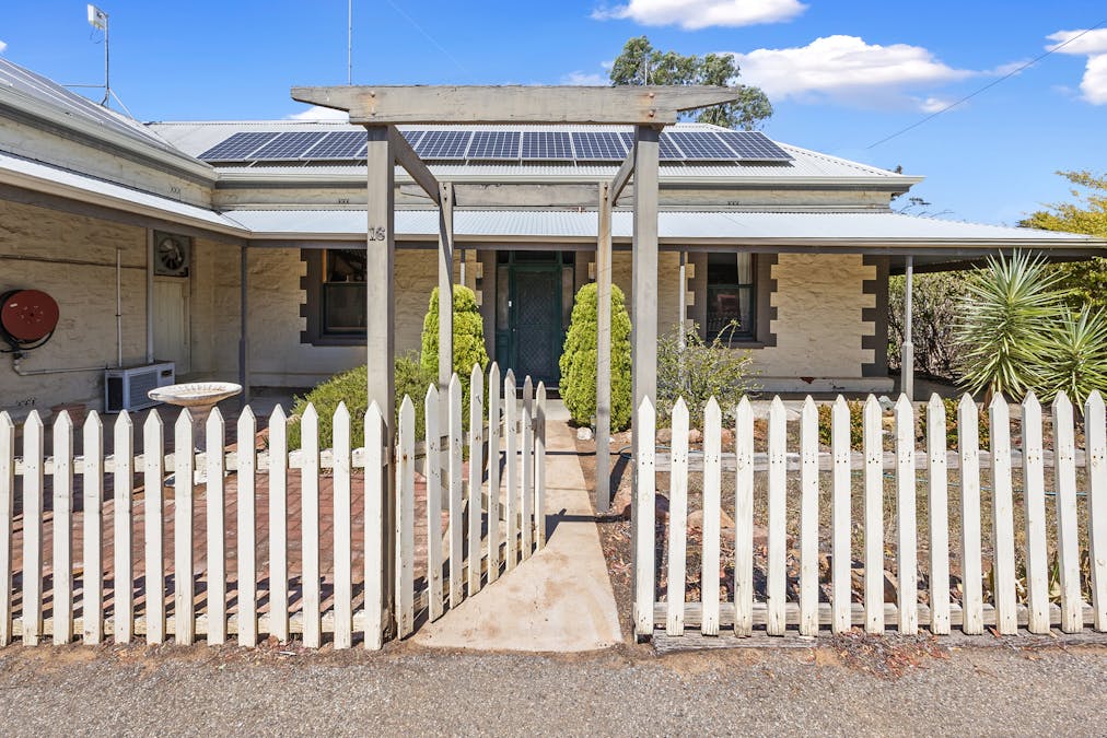 16-18 Adelaide Road, Palmer, SA, 5237 - Image 1