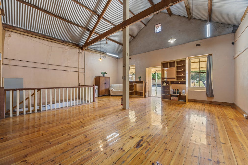 16-18 Adelaide Road, Palmer, SA, 5237 - Image 12