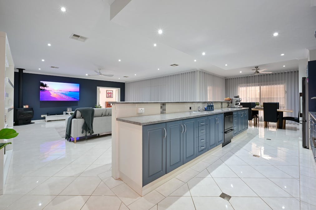 46 Risby Avenue, Whyalla Jenkins, SA, 5609 - Image 8