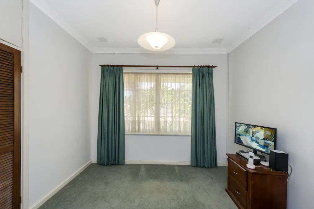 44 Gordon Street, Northam, WA, 6401 - Image 17