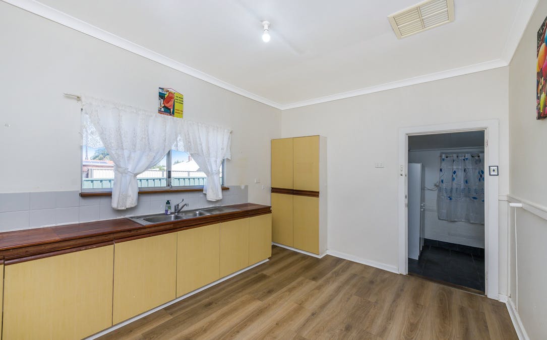 1 Sholl Street, Northam, WA, 6401 - Image 10