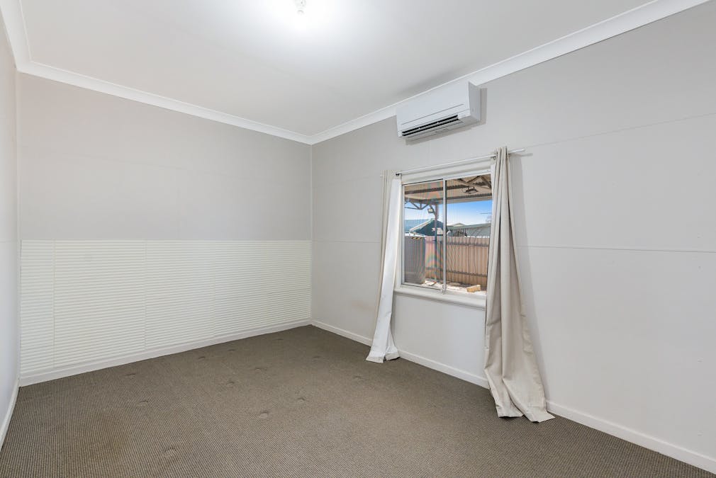 1 Sholl Street, Northam, WA, 6401 - Image 11