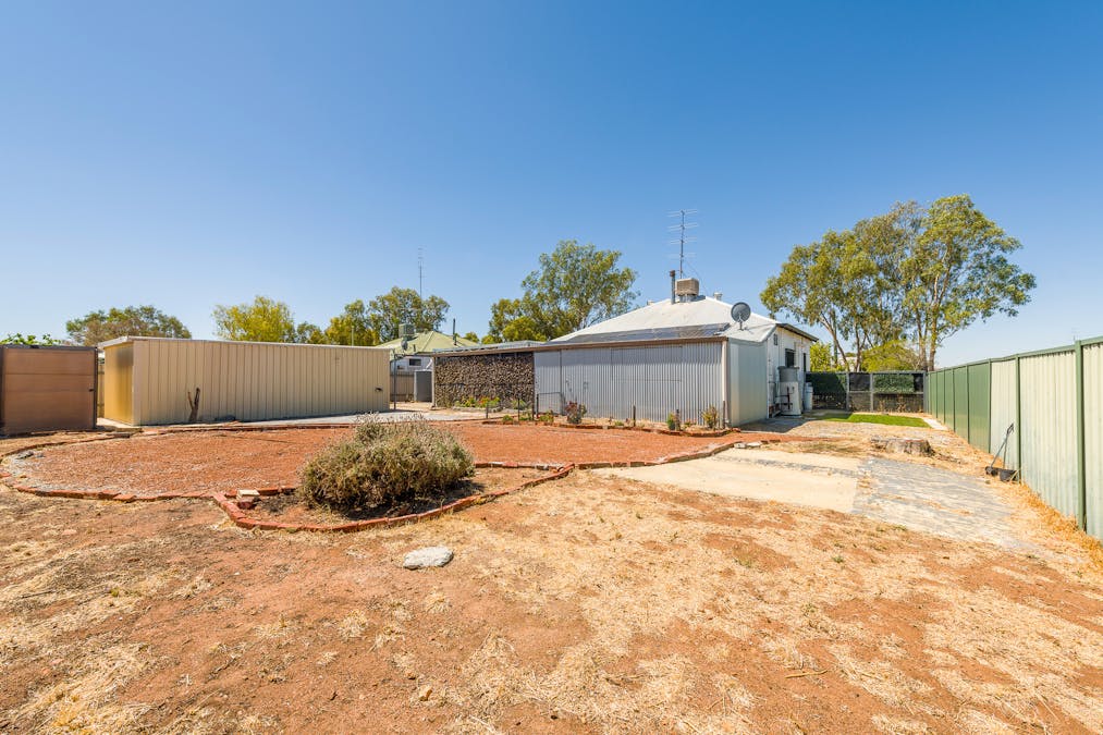 1 Sholl Street, Northam, WA, 6401 - Image 27