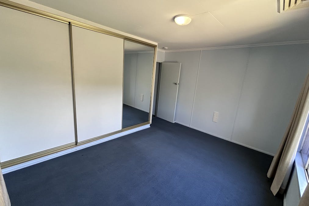 13 Moy Street, Dalby, QLD, 4405 - Image 9