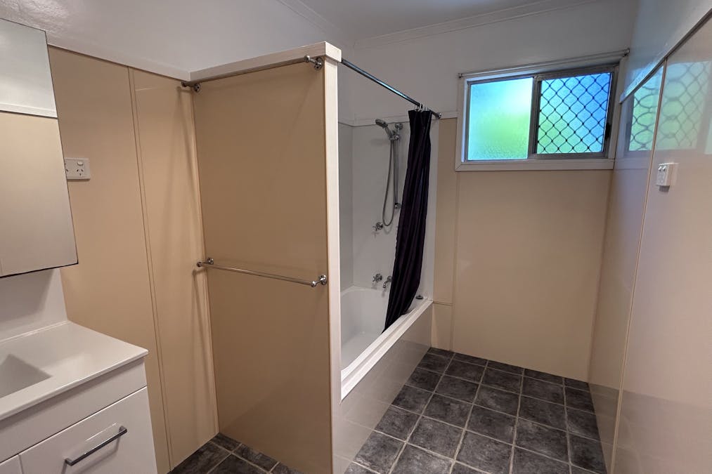 13 Moy Street, Dalby, QLD, 4405 - Image 16