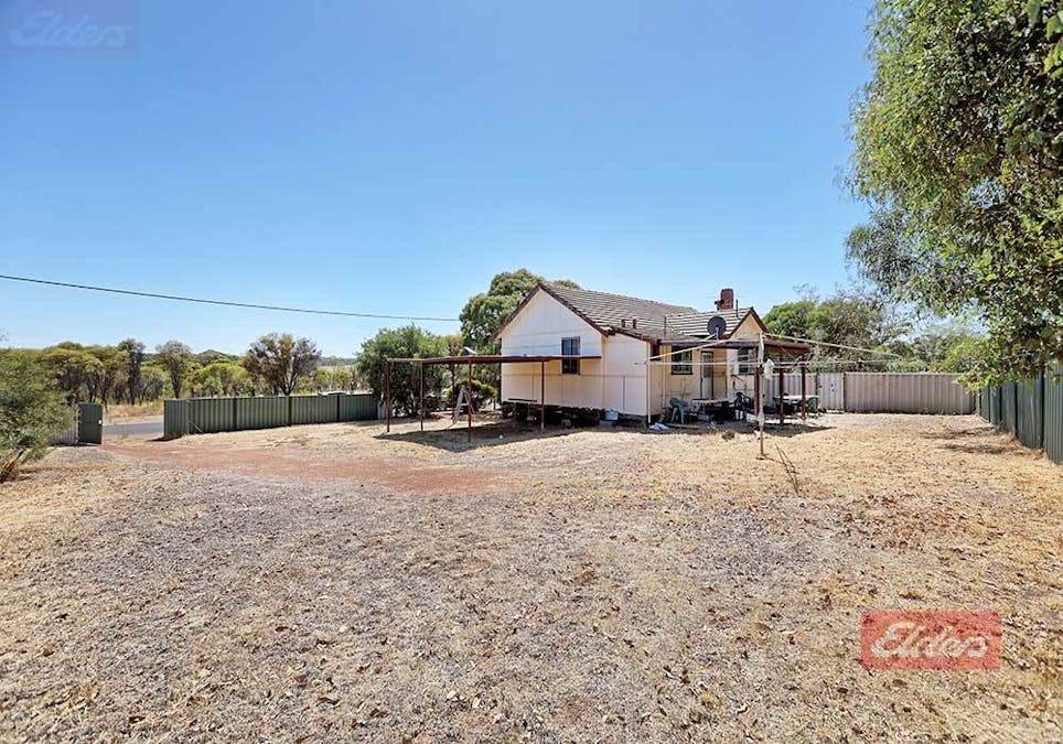 112 Bannister Street, Narrogin, WA, 6312 - Image 20