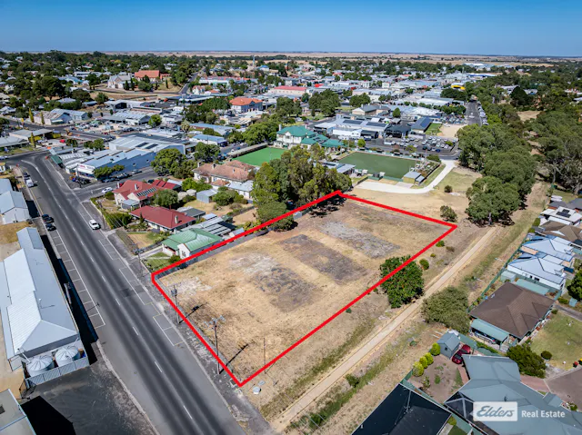 Sandstone Avenue — photo from Elders Real Estate Naracoorte