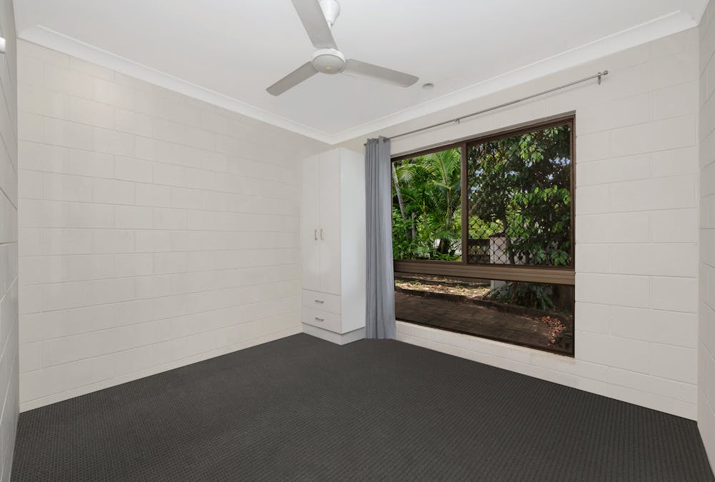 4/11-13 Hughes Street, Hermit Park, QLD, 4812 - Image 5