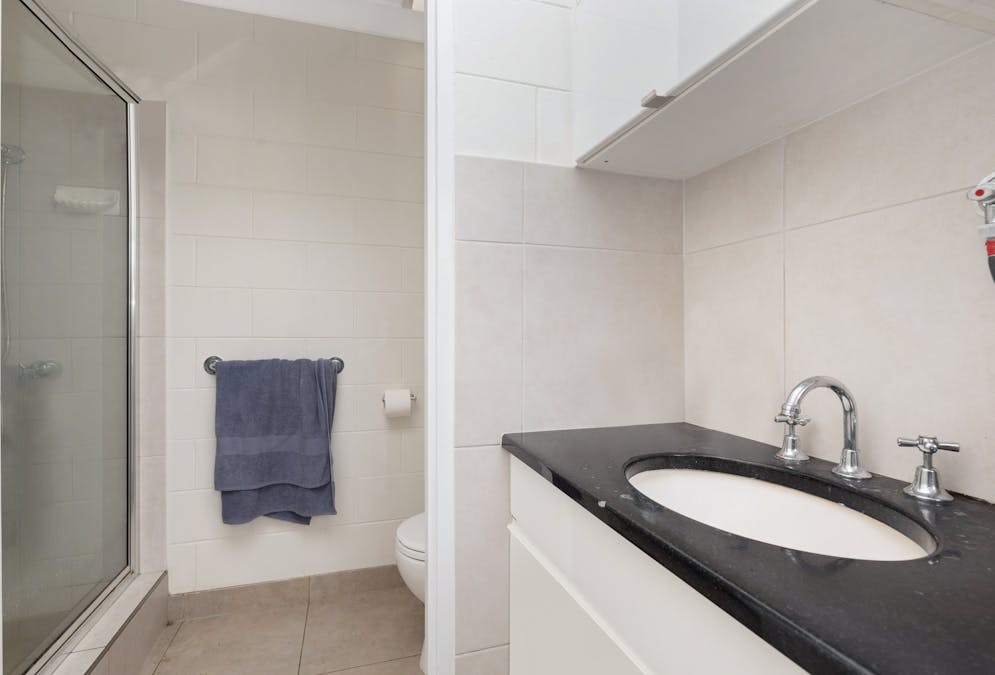 4/11-13 Hughes Street, Hermit Park, QLD, 4812 - Image 6