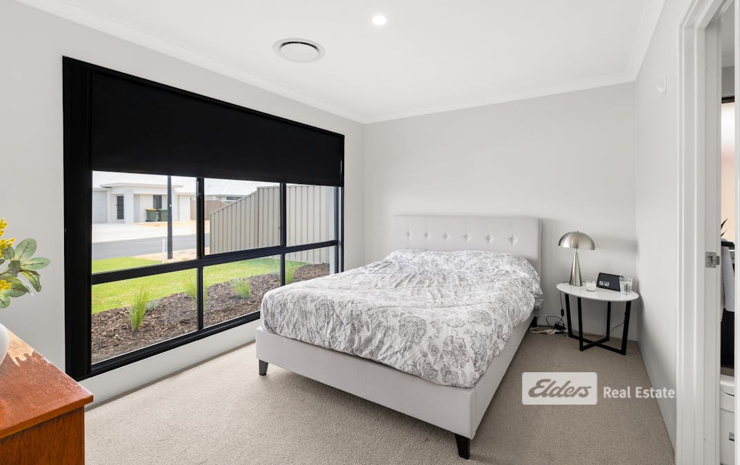 26 Jargoon Approach, Dalyellup, WA, 6230 - Image 8