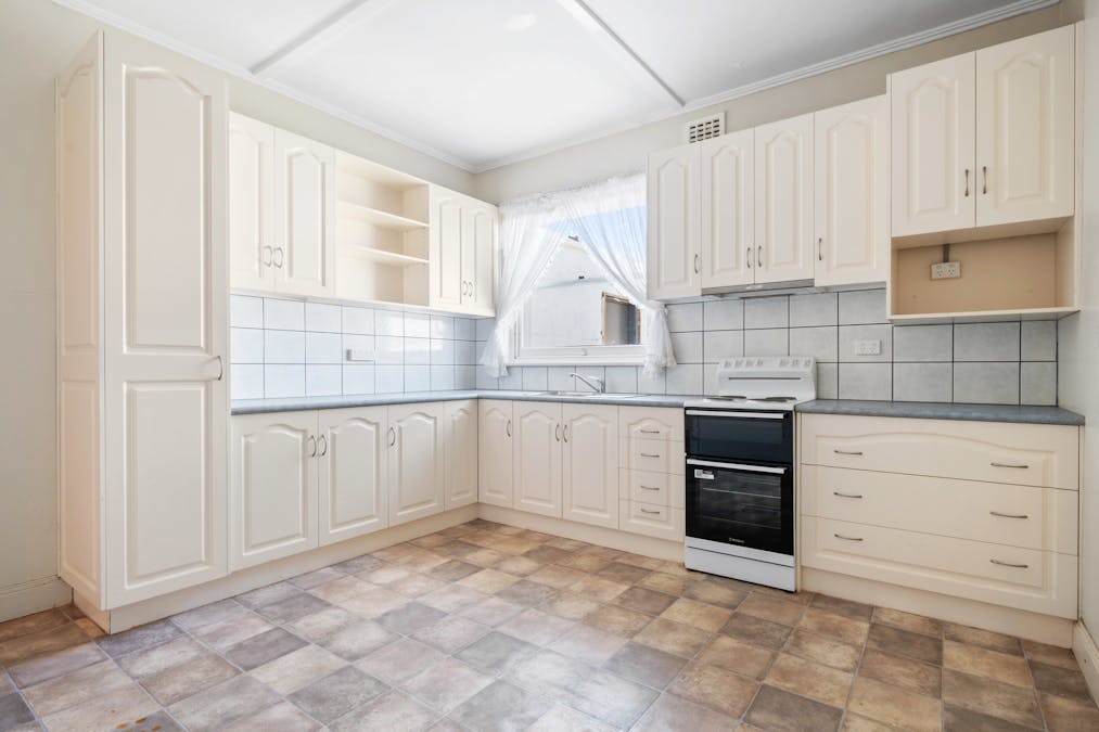 22 Wilson Street, Mount Gambier, SA, 5290 - Image 3