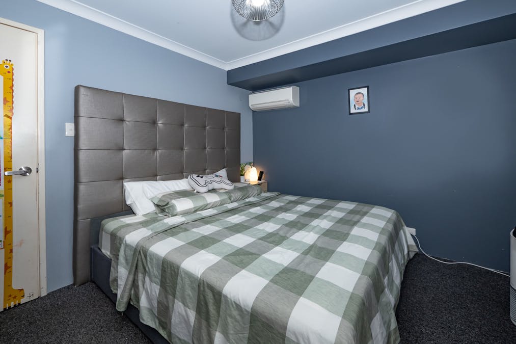 10 Hartland Way, Warnbro, WA, 6169 - Image 13