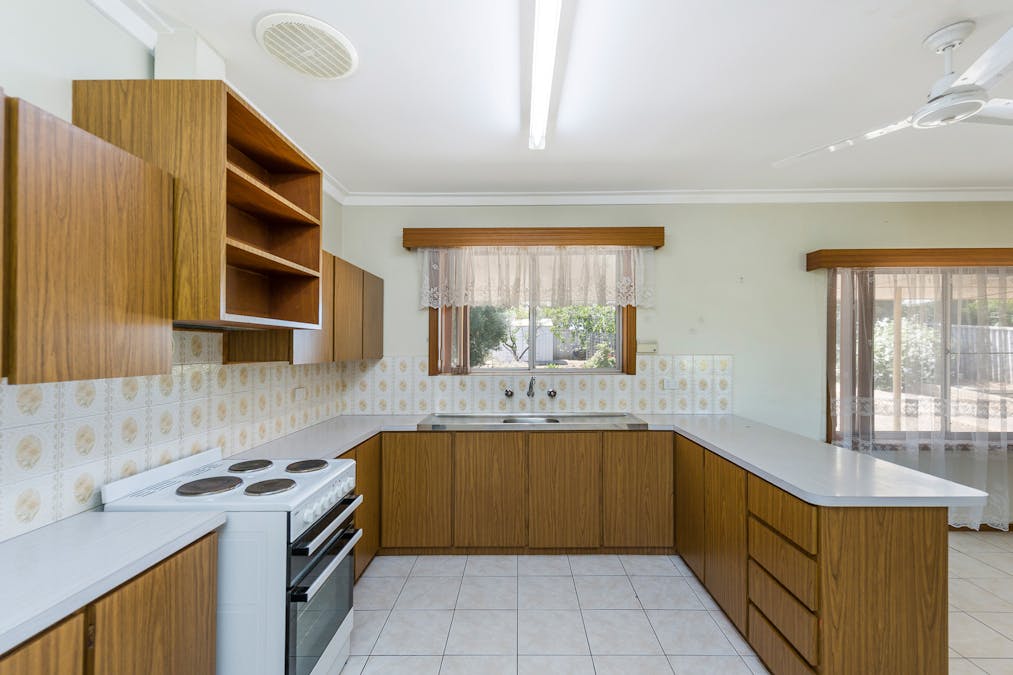 74 Kennedy Street, Northam, WA, 6401 - Image 10