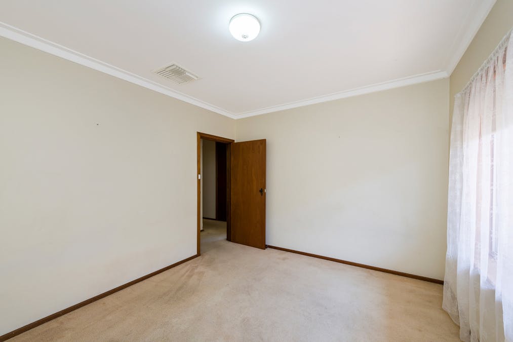 74 Kennedy Street, Northam, WA, 6401 - Image 16