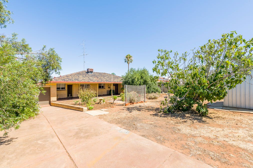 74 Kennedy Street, Northam, WA, 6401 - Image 23