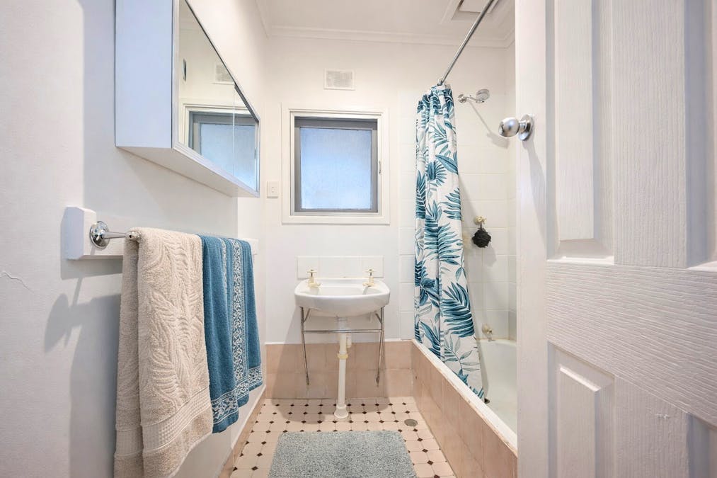 38 Campbell Street, Whyalla Stuart, SA, 5608 - Image 10