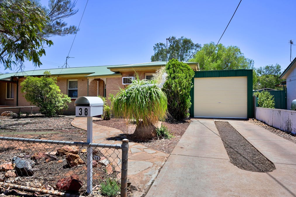 38 Campbell Street, Whyalla Stuart, SA, 5608 - Image 2