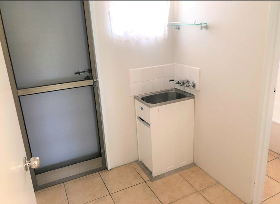 5/17 Bayne Street, Gladstone Central, QLD, 4680 - Image 7