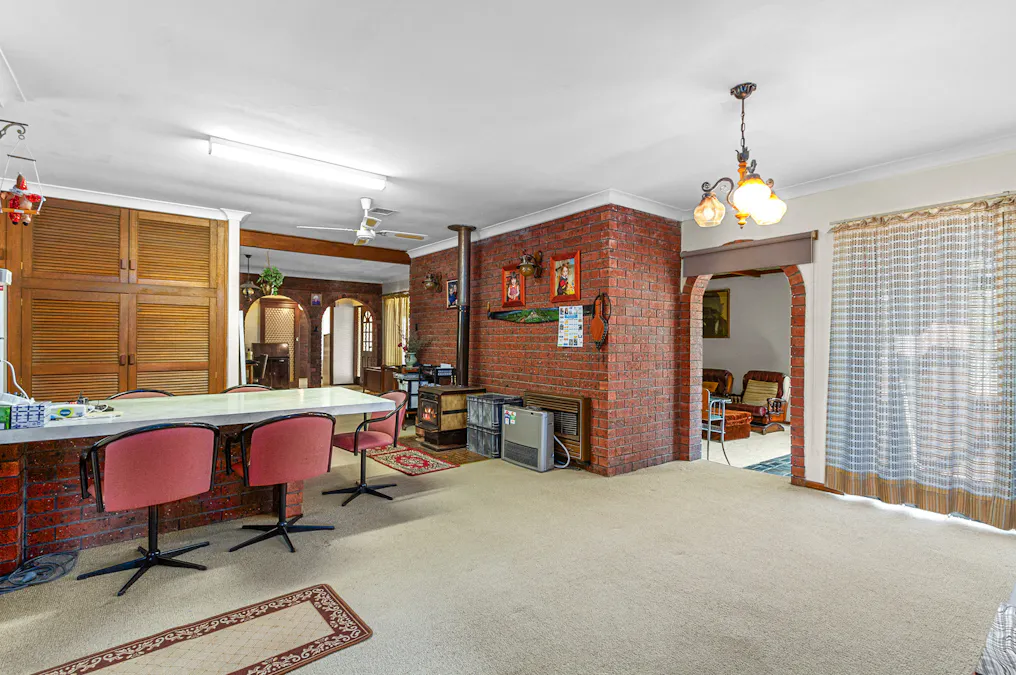 229 Neagles Rock Road, Clare, SA, 5453 - Image 32