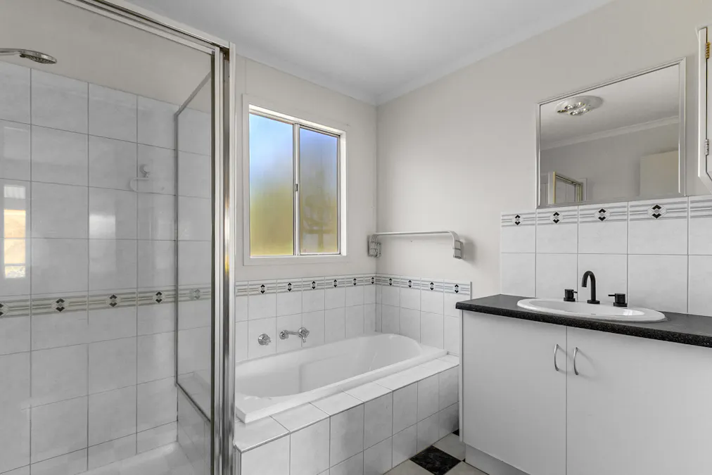 24 Kelly Street, Clare, SA, 5453 - Image 18