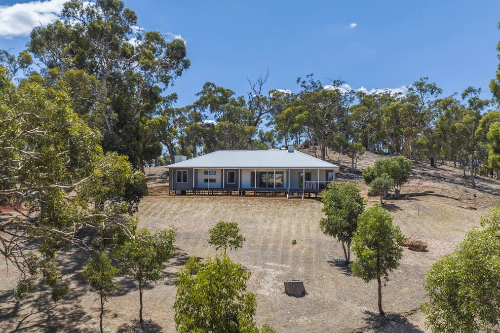 132 Wisteria Way, Chittering, WA, 6084 - Image 1