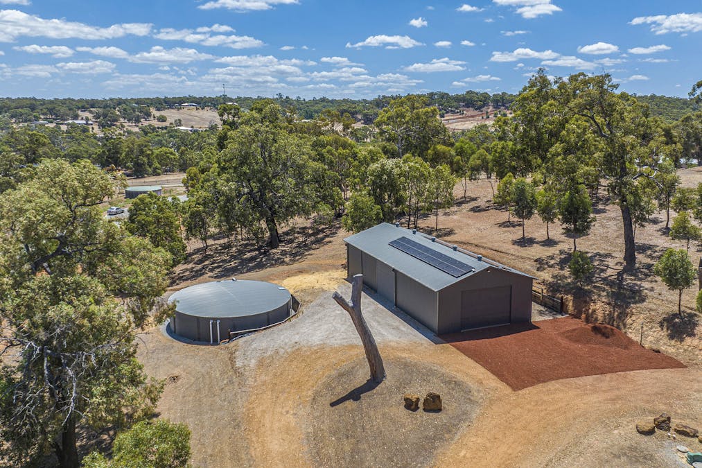 132 Wisteria Way, Chittering, WA, 6084 - Image 3