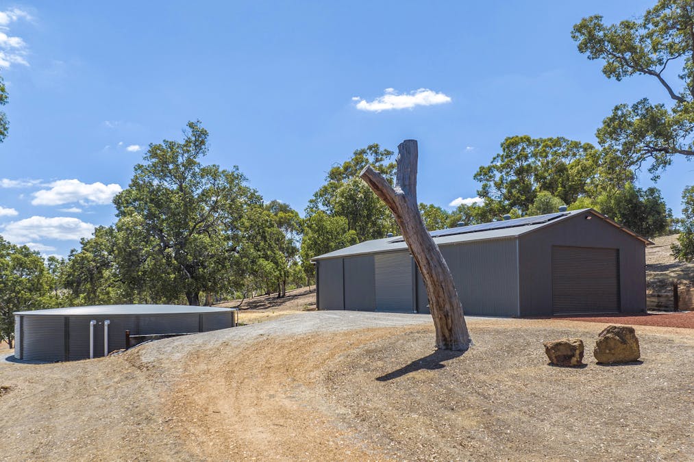 132 Wisteria Way, Chittering, WA, 6084 - Image 4