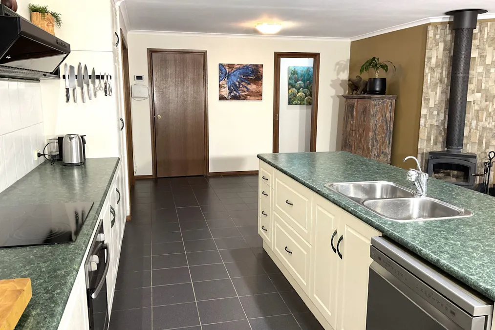 4 Coombs Court, Lewiston, SA, 5501 - Image 10