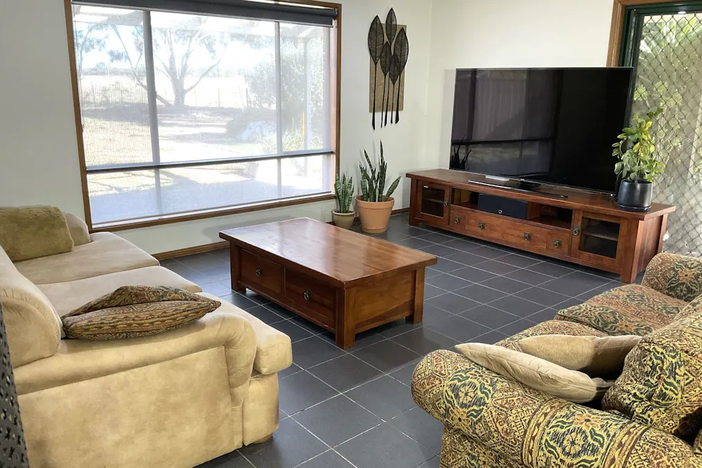 4 Coombs Court, Lewiston, SA, 5501 - Image 12