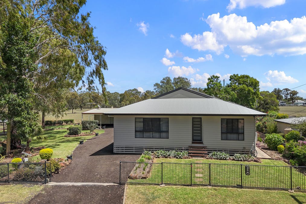 30 James Street, Dalby, QLD, 4405 - Image 2
