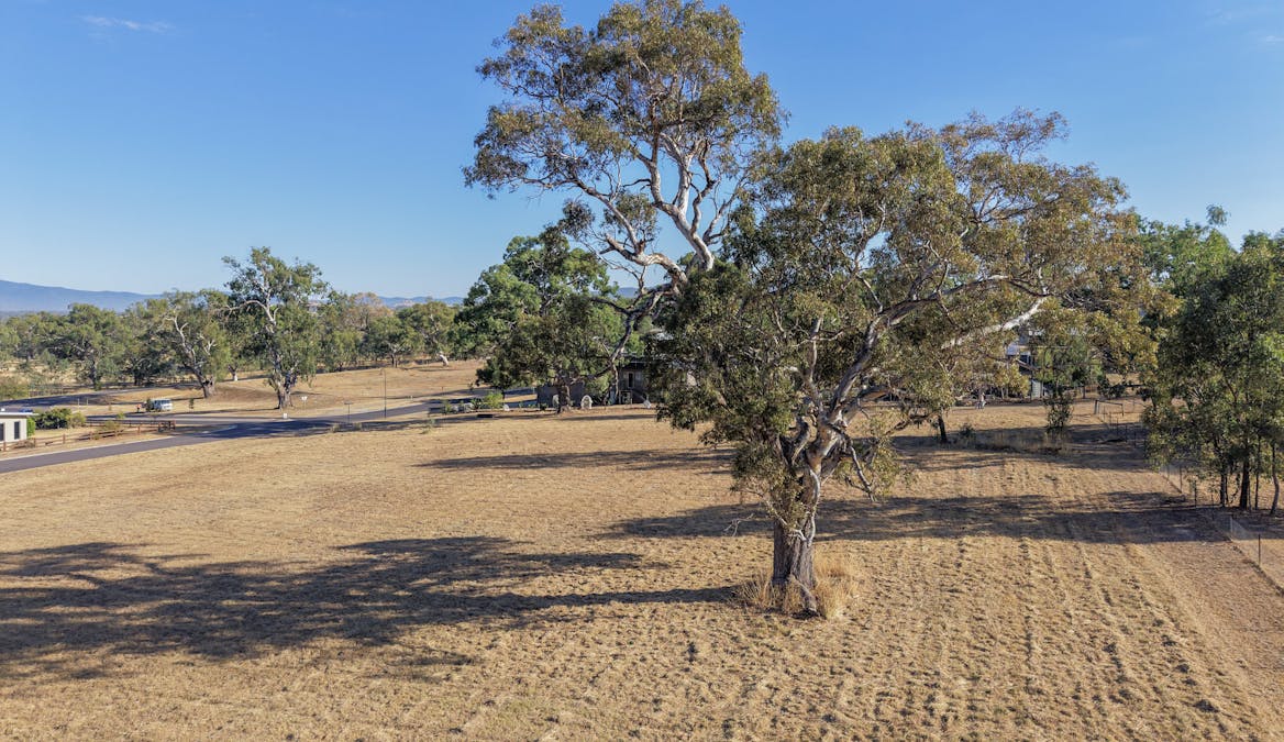 23 Kareen Court, Mansfield, VIC, 3722 - Image 2