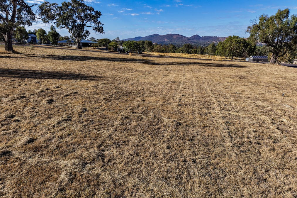 23 Kareen Court, Mansfield, VIC, 3722 - Image 3