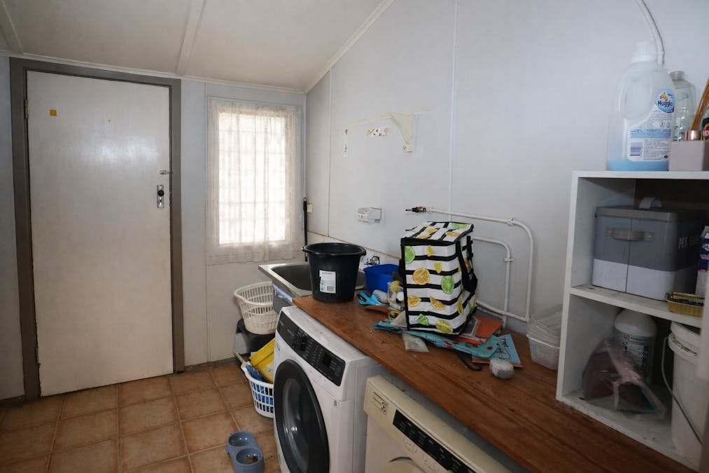 19 Collins Street, Narrogin, WA, 6312 - Image 12