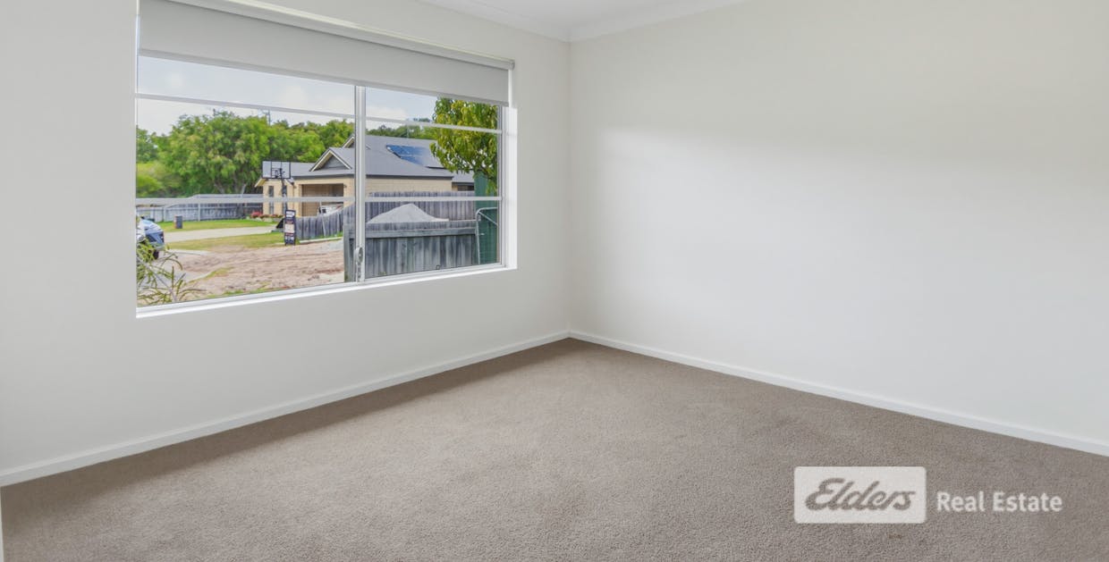 5 Finch Court, Little Grove, WA, 6330 - Image 17