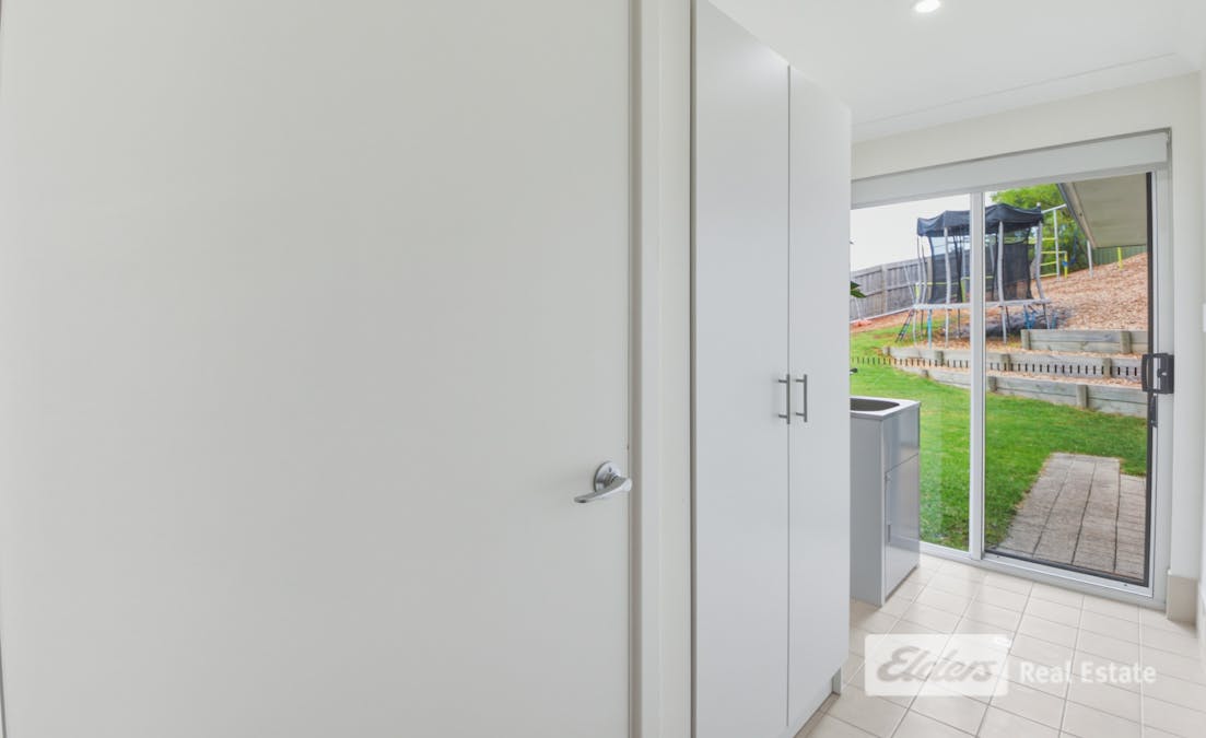 5 Finch Court, Little Grove, WA, 6330 - Image 19