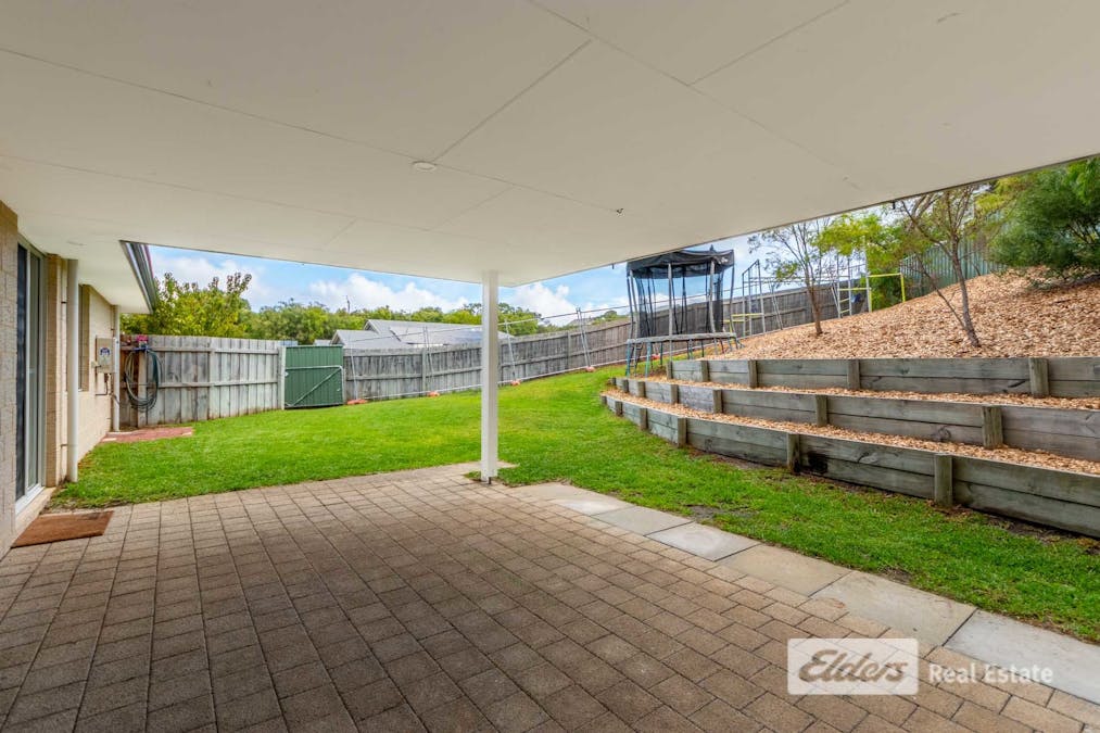 5 Finch Court, Little Grove, WA, 6330 - Image 20