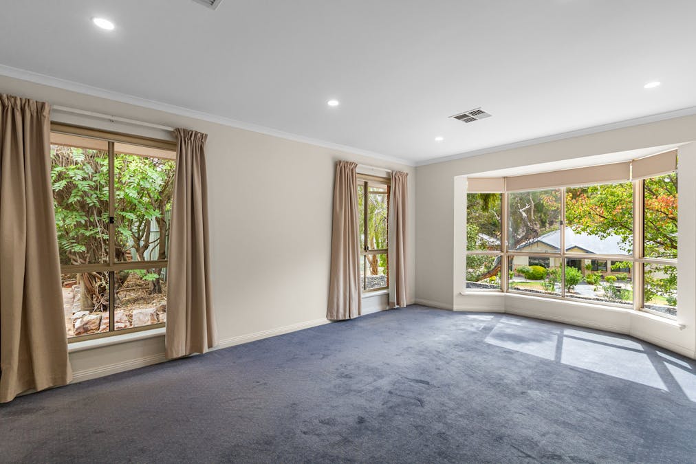 1 Roscrow Court, Clare, SA, 5453 - Image 15