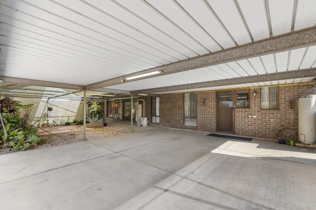 40 Fairweather Avenue, Loxton, SA, 5333 - Image 13
