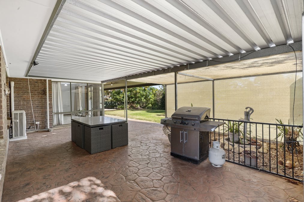 40 Fairweather Avenue, Loxton, SA, 5333 - Image 12