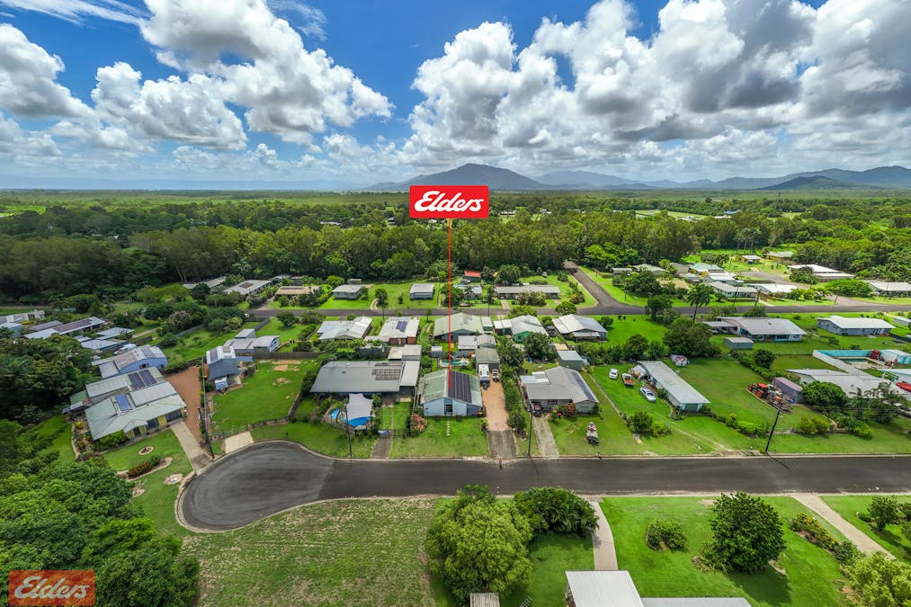 17 Casuarina Street, Tully Heads, QLD, 4854 - Image 2
