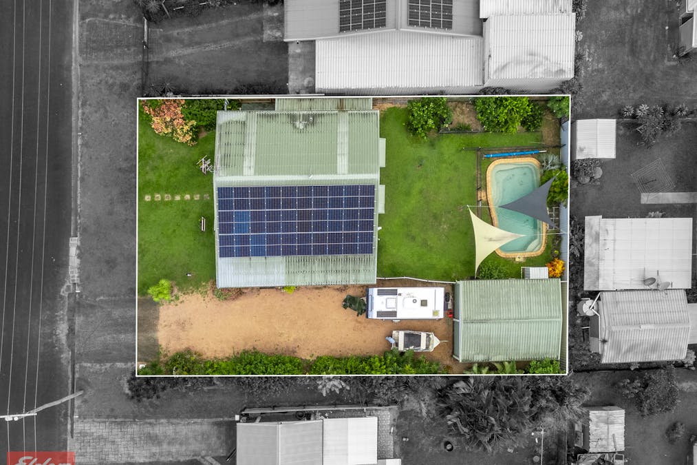 17 Casuarina Street, Tully Heads, QLD, 4854 - Image 8