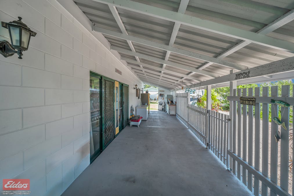 17 Casuarina Street, Tully Heads, QLD, 4854 - Image 21