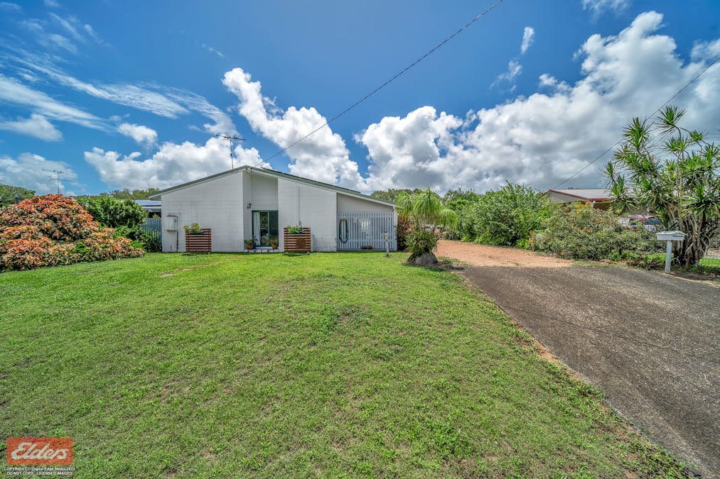 17 Casuarina Street, Tully Heads, QLD, 4854 - Image 7