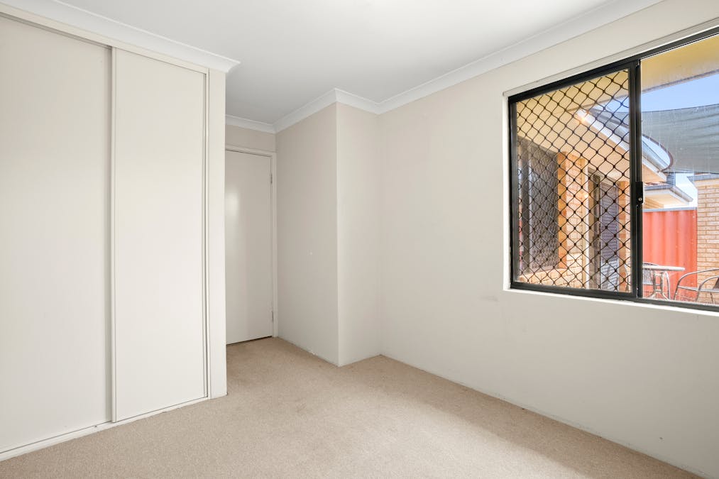 3/4 Moreton Crescent, Warnbro, WA, 6169 - Image 12