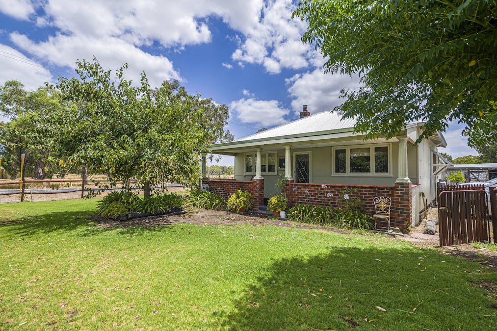 301 Padbury Avenue, Millendon, WA, 6056 - Image 3