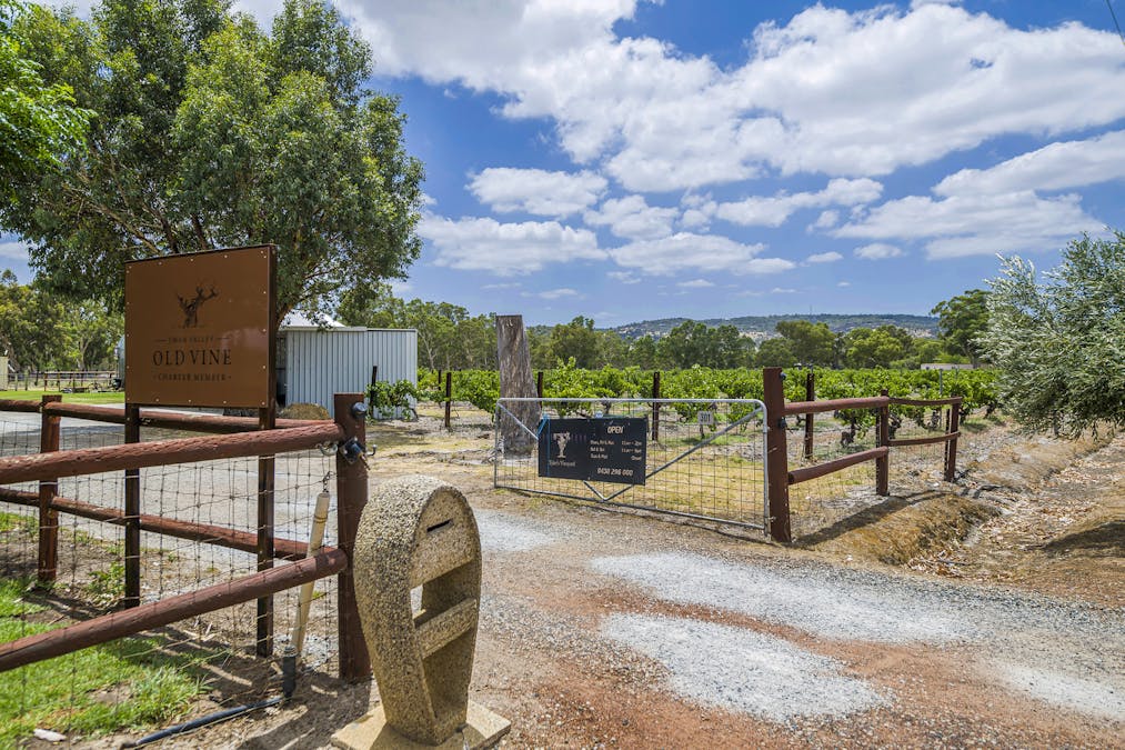 301 Padbury Avenue, Millendon, WA, 6056 - Image 26