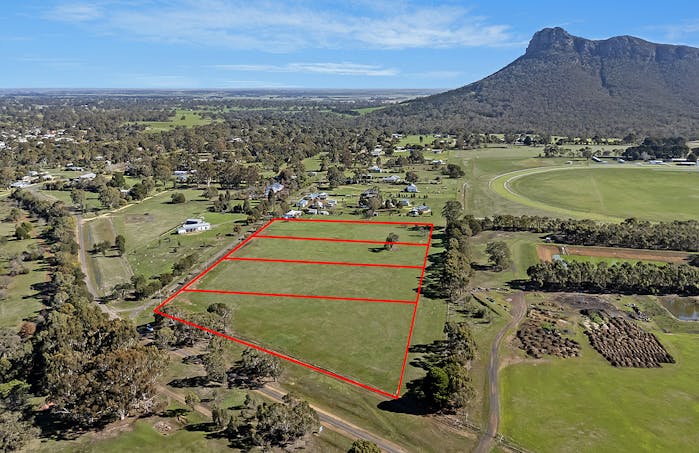 14 Taylor Street, Dunkeld, VIC, 3294 - Image 1