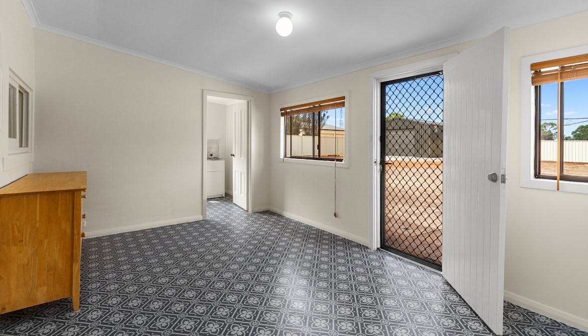 20 Cockburn Road, Jamestown, SA, 5491 - Image 16